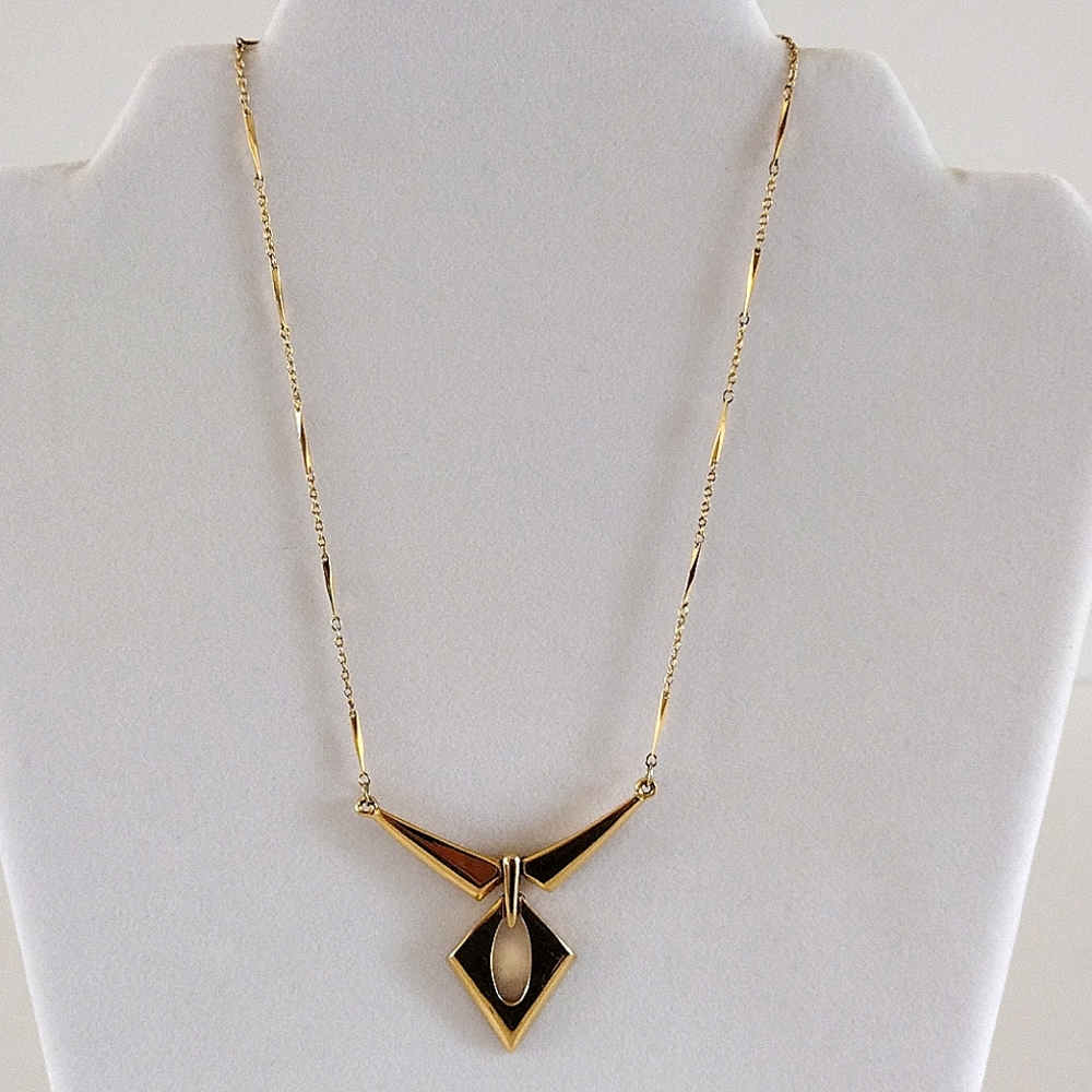 50s or 60s Crown Trifari Gold-Tone Necklace